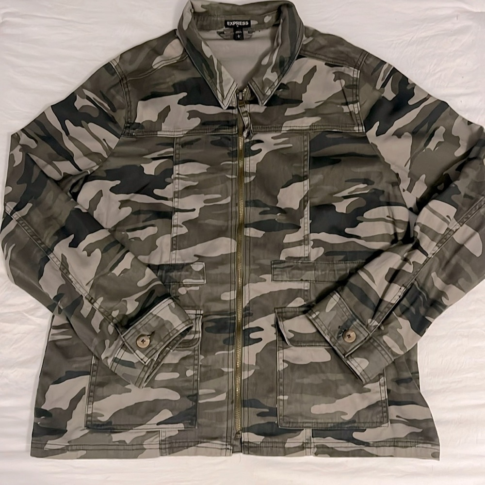 Express Camo Jacket
